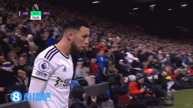 斯帕莱蒂与孔蒂的意甲逆转：那不勒斯击败尤文图斯，迎接新时代